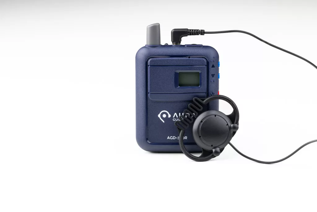 AGD-300R Az Aura Guide AGD-300 Tour Guide rendszer vevőegysége az AGD-300R