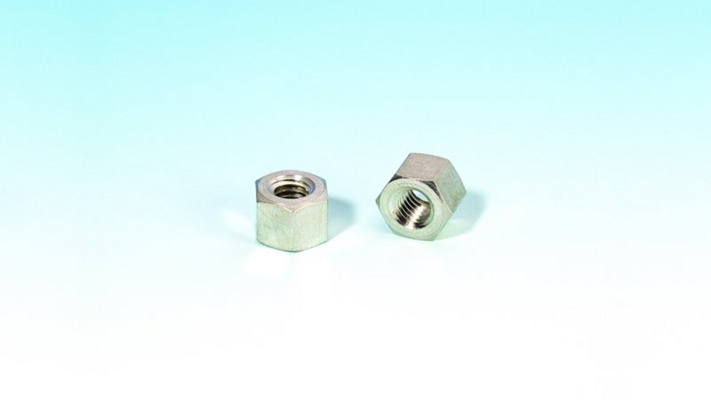 Adam Hall 5666 - rack anya, M6 hatlapu a 6162 és 6168-hoz