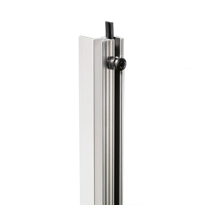 Adam Hall 6162 - rack rail szimpla, csúszó, aluminium, gumibetéttel and oldaltakaróval, 4 m