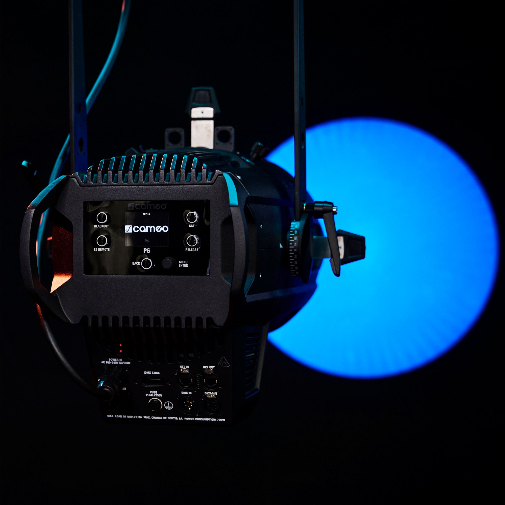 Cameo P6 - profil spotlámpa Full Colour RGBACL LED-del - 13. kép