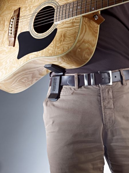 König & Meyer 14580 - gitártámasz „Pohlmann” nadrágszíjra csíptethető, fekete, műanyag - 2. kép