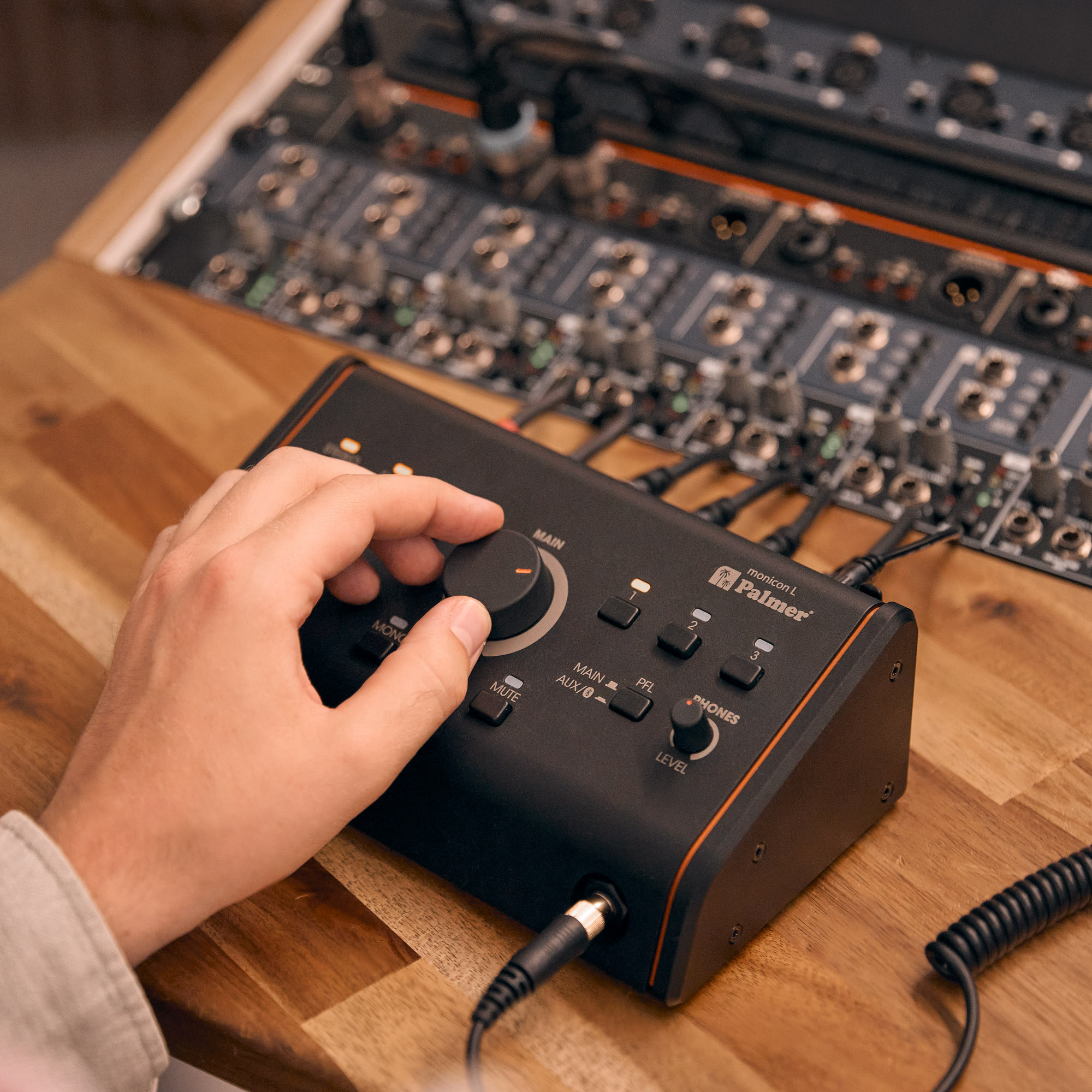 Palmer MONICON L G2 - aktív/passzív stúdió monitor kontroller, fekete - 10. kép