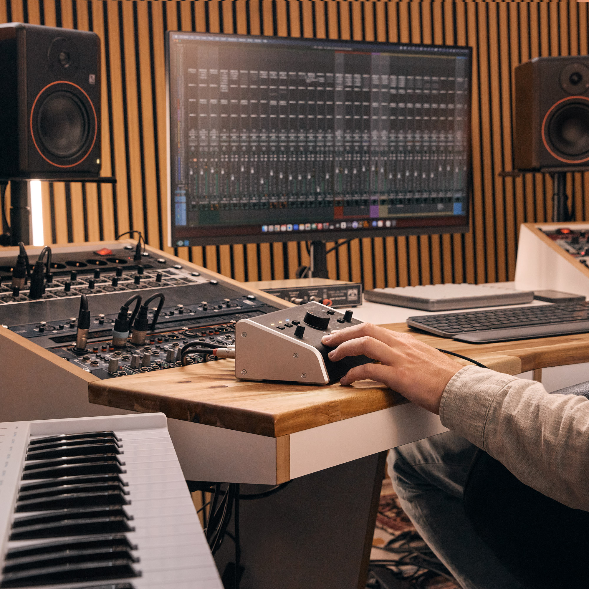 Palmer MONICON L G2 - aktív/passzív stúdió monitor kontroller, fekete - 8. kép