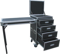 Robust.hu DR 010 - fiókos flight case 4 x padded fiókokkal and munkaasztallal